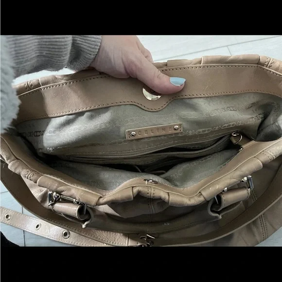 Elegant Tan Leather Women's Bag authentic Celine bag - Picture 12 of 16